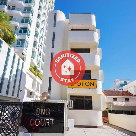 Отель Spot On 89645 Ong'S Court Джорджтаун Экстерьер фото