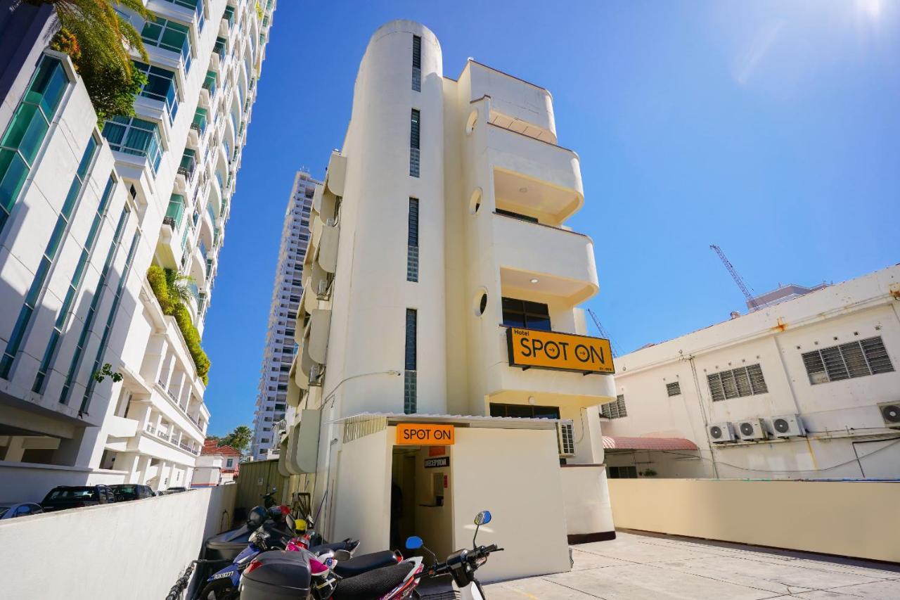 Отель Spot On 89645 Ong'S Court Джорджтаун Экстерьер фото